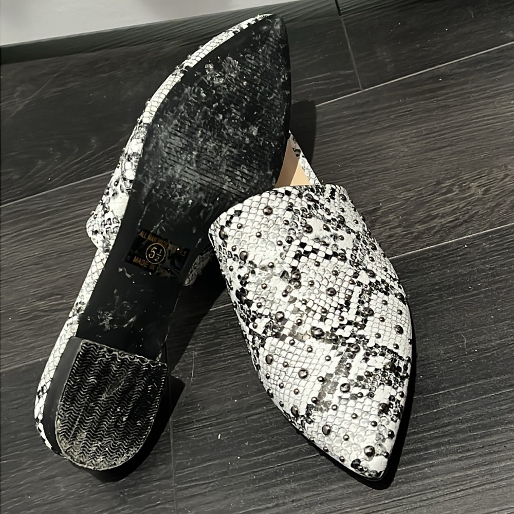 Snake print mules - Picture 3 of 3